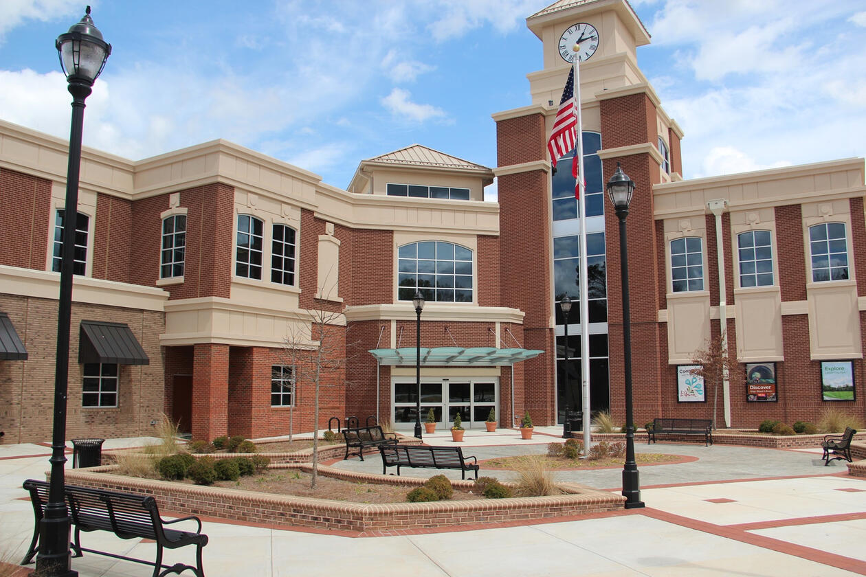 Tiffany Brunson Lilburn City Council